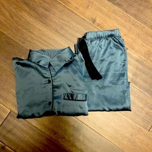 Victoria’s Secret Satin Pajamas Size XS Short